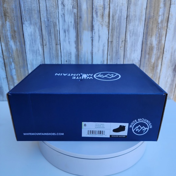 White Mountain Women's Inspo Booties - Size 8 - Black Suede - Picture 10 of 10